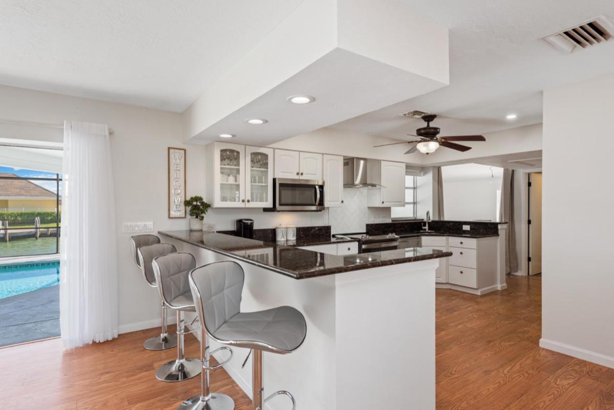 ליבוניה Elevated 955 - Spacious Family Riverfront Home 4 Bedrooms מראה חיצוני תמונה