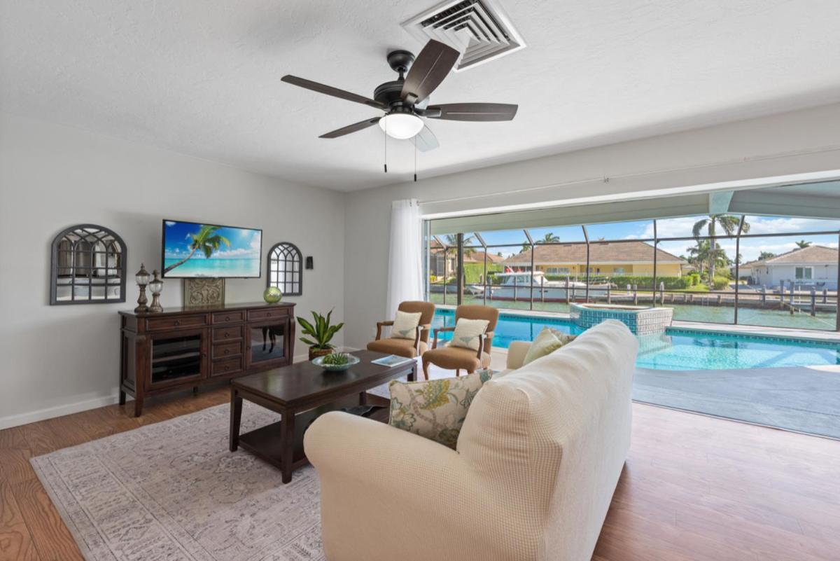 ליבוניה Elevated 955 - Spacious Family Riverfront Home 4 Bedrooms מראה חיצוני תמונה